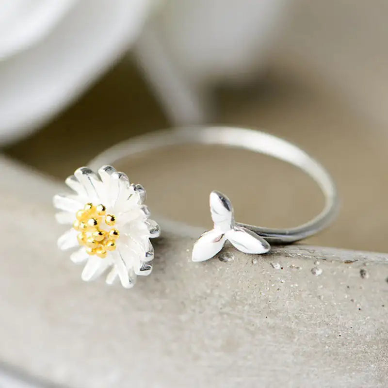 Vintage Daisy Flower Rings